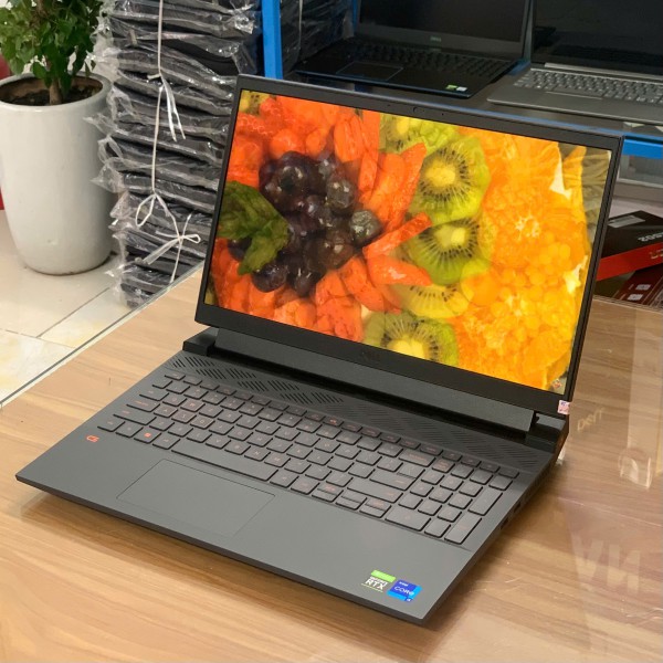 Ảnh Laptop từ các góc nhìn khác nhau