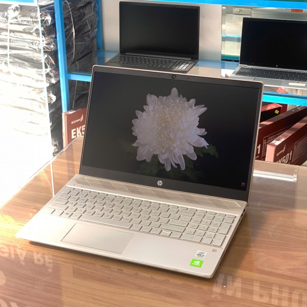 Ảnh Laptop từ các góc nhìn khác nhau