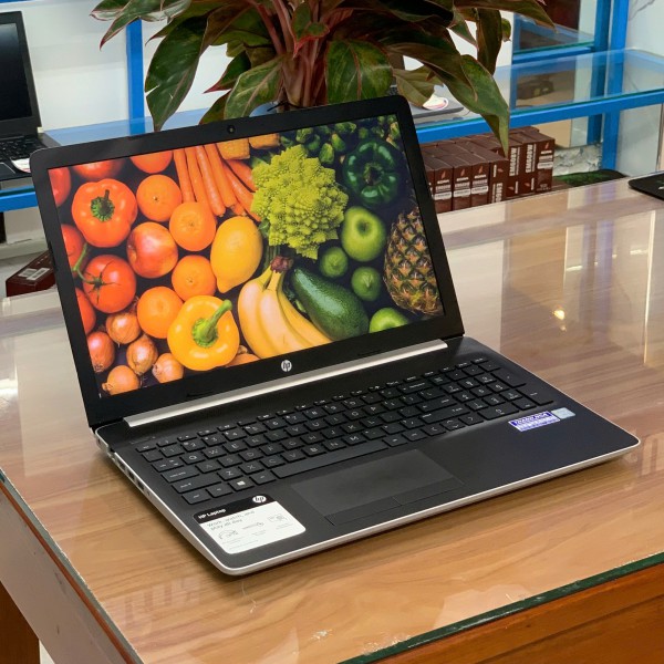 Ảnh Laptop từ các góc nhìn khác nhau