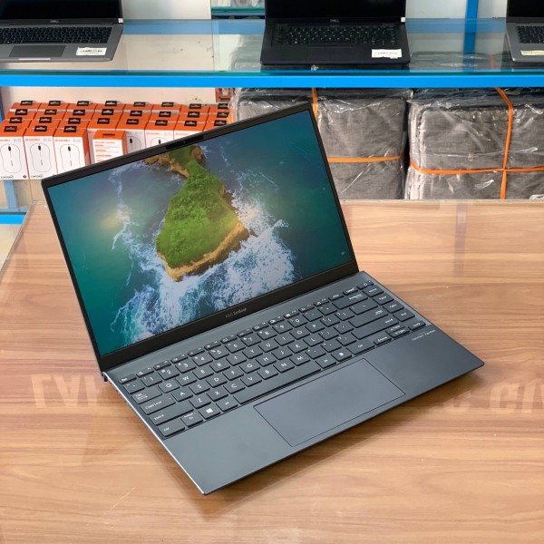 Ảnh Laptop từ các góc nhìn khác nhau