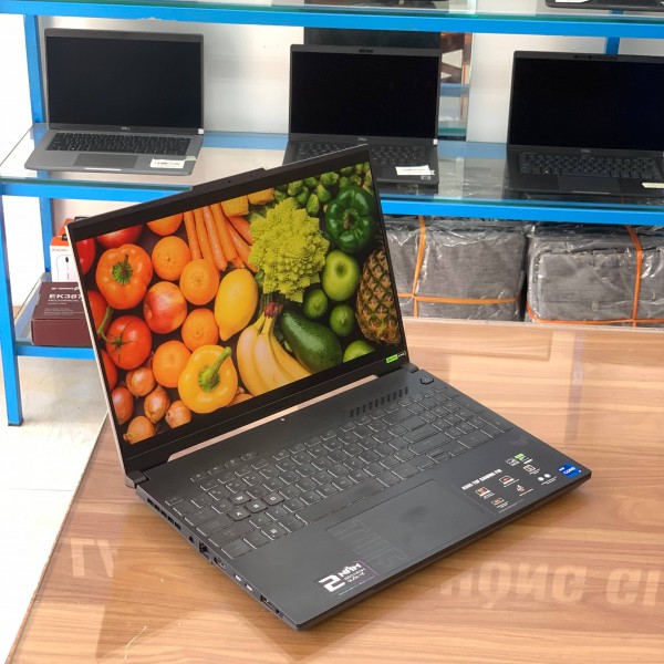 Ảnh Laptop từ các góc nhìn khác nhau