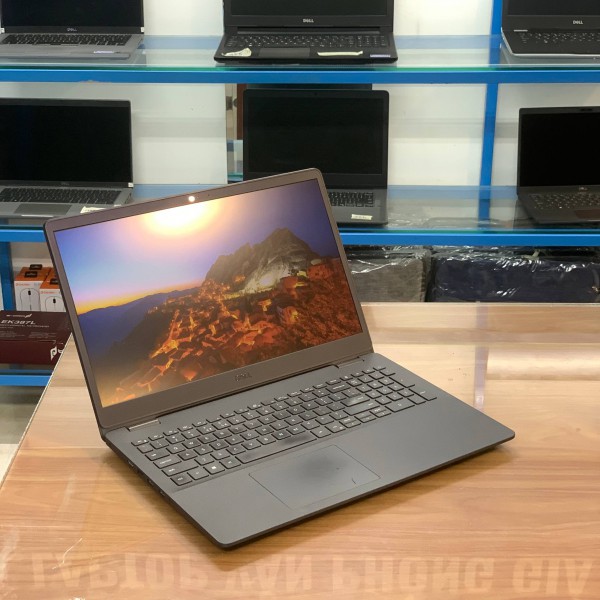 Ảnh Laptop từ các góc nhìn khác nhau