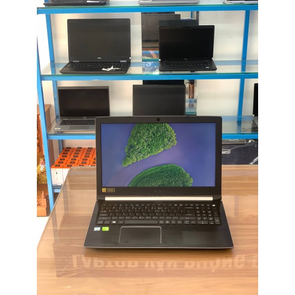 Ảnh Laptop từ các góc nhìn khác nhau