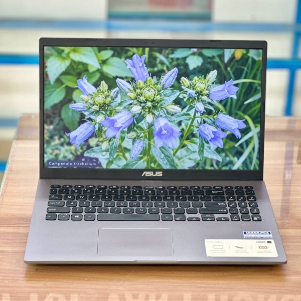 Ảnh Laptop từ các góc nhìn khác nhau