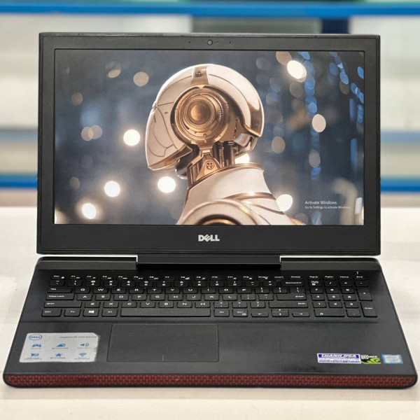 Ảnh Laptop từ các góc nhìn khác nhau